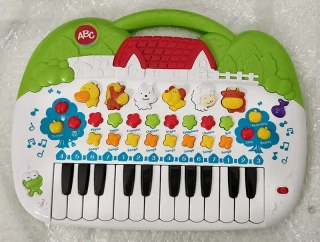 Detské piano so zvieracími zvukmi